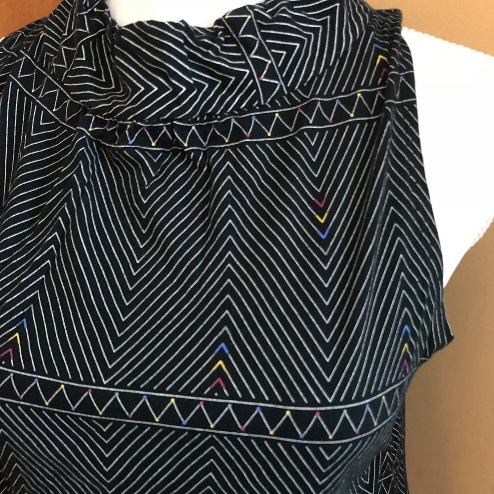 Geometric Primary Color Sleeveless Top